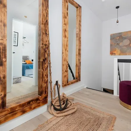 Apartment A Morze